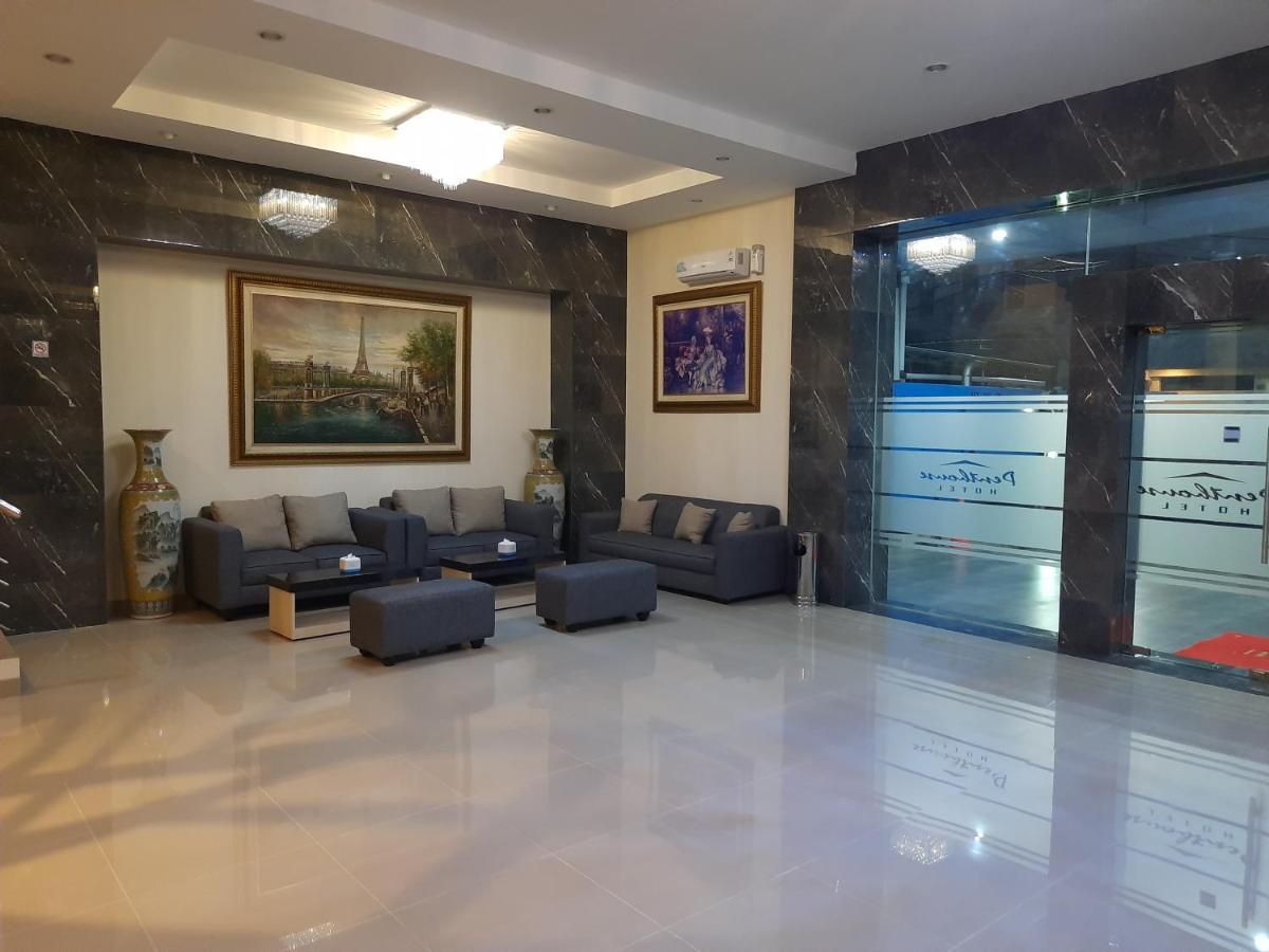 Отель Ams Penthouse Джакарта Экстерьер фото